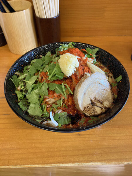 市原五井の蠍ラーメンパクチートッピング